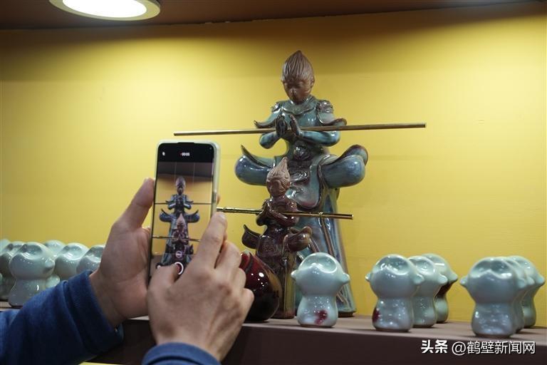 中原文博会：人潮似浪欢声涌 展品如星妙意留  -图10