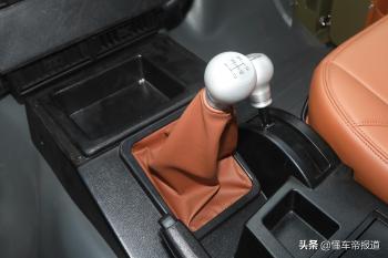 新车 | 售价9.99万元，北汽制造BJ 212战友版上市，配五菱2.0升动力  -图14