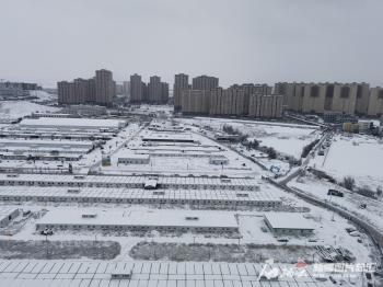 乌鲁木齐迎入冬后首场暴雪  -图1