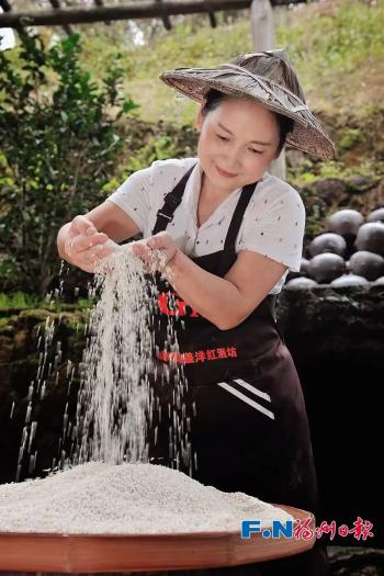 入选！为了这事，福州女子坚持了18年！  -图2